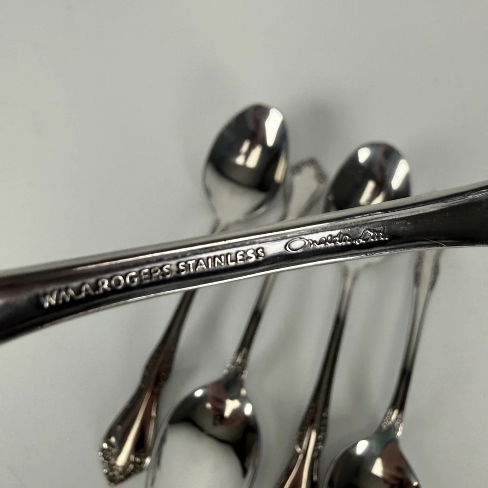 5 WM A‎ Rogers Mansfield Amadeus Oneida Deluxe Ltd Stainless Oval Soup Spoons
